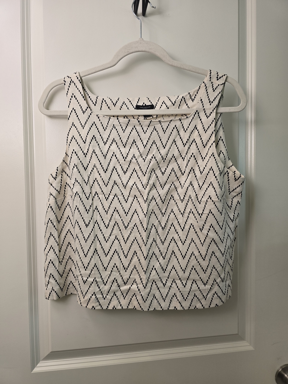 Ann Taylor Ivory Tank Top with Black Chevron Pattern